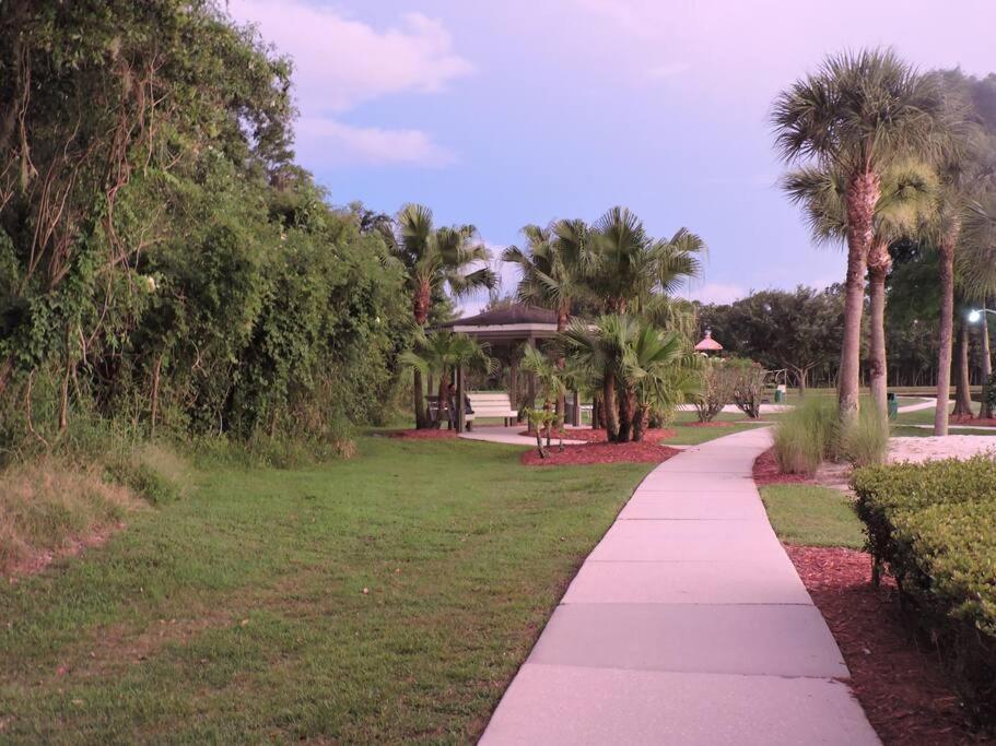 Enchanting Escape 3 Bedroom Minutes From Disney! Kissimmee Kültér fotó