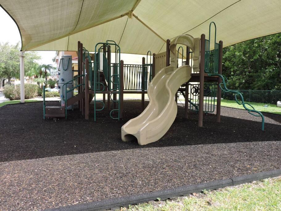 Enchanting Escape 3 Bedroom Minutes From Disney! Kissimmee Kültér fotó